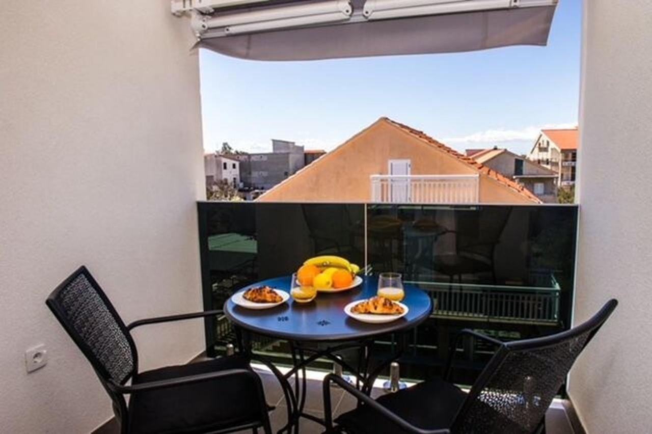 Apartments Zdeslav Рогозница Екстериор снимка